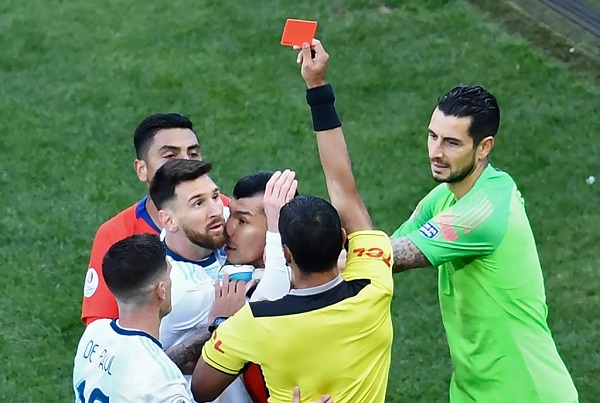 Messi red card