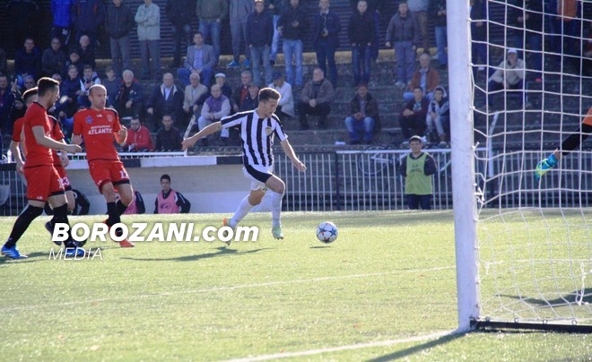 Fetahaj hat-trick, Liria triumfon si mysafire