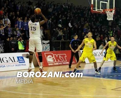 Price, basketbollist i javës