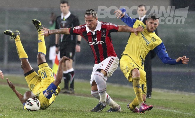 Mexes suspendohet 4 ndeshje