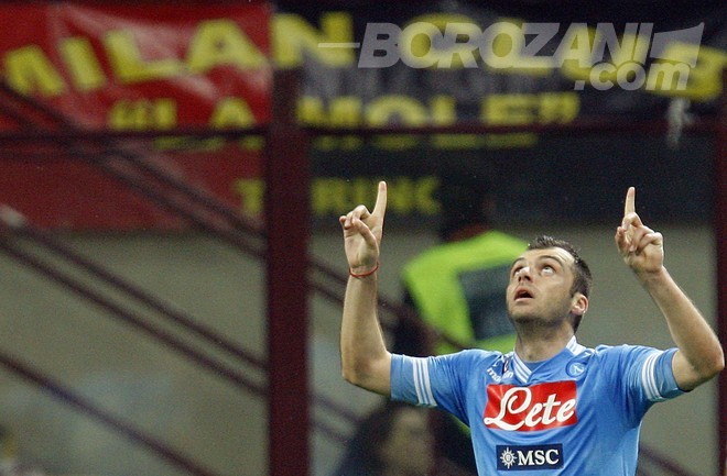 Pandev e ngrit Napolin në krye