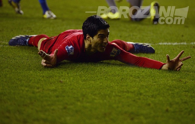 Suarezmania në Anfield