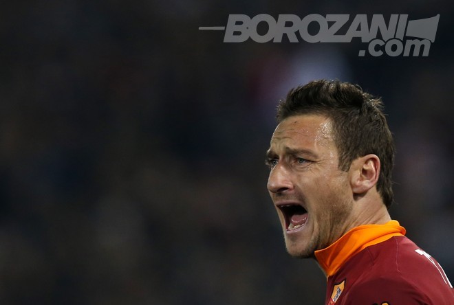 Totti s’ia dha fanellën Marcelos