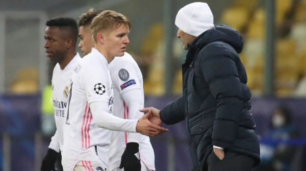Martin Odegaard kërkon të largohet nga Real Madrid Martin Odegaard kërkon të largohet nga Real Madrid