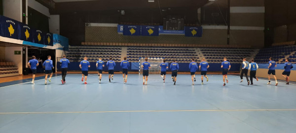 Kosova bënë stërvitjen e fundit para ndeshjes me Malin e Zi
