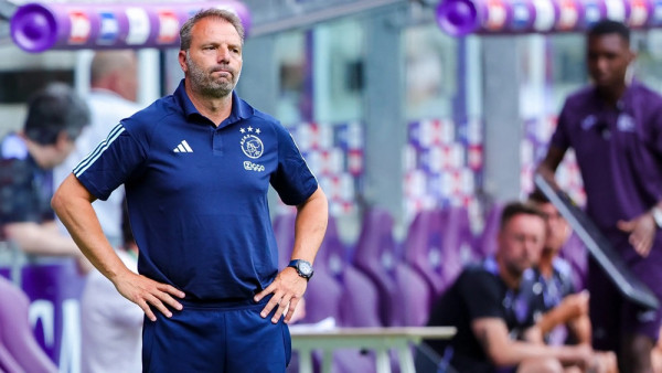 Kriza në Ajax, largohet trajneri