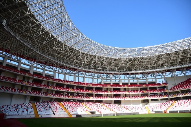 S’ka vend në Antalya Arena