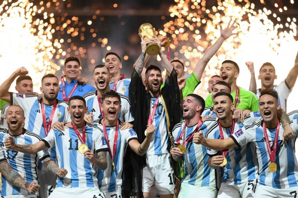 Argjentina e Messit, Kampione e Botës — pas dramës mbi 120-minutëshe