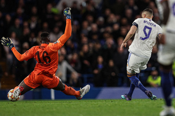 “Karim Benzema show” në Londër, Reali i afrohet gjysmëfinales