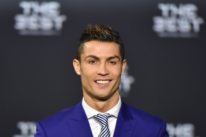 Cristiano Ronaldo, më i miri i vitit nga FIFA