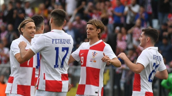 Kroacia lehtë e shpejt në miqësoren e parë