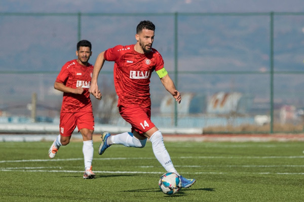 Albert Dabiqaj 5-golësh, për të kualifikuar Gjilanin në gjysmëfinale