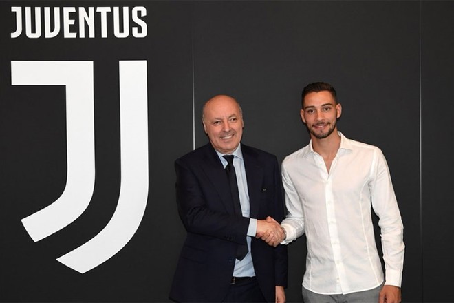 De Sciglio transferohet te kampioni