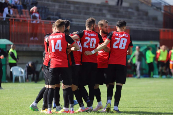 Kukësi vazhdon me lojtarë nga Superliga e Kosovës