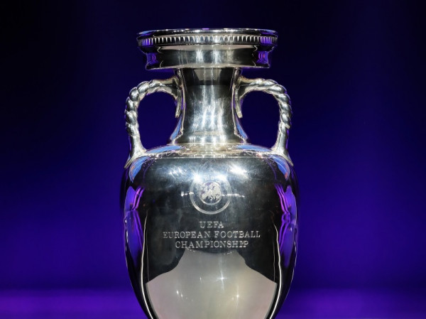 UEFA vendos: EURO 2028 në Mbretërinë e Bashkuar e Irlandë, EURO 2032 në Turqi e Itali