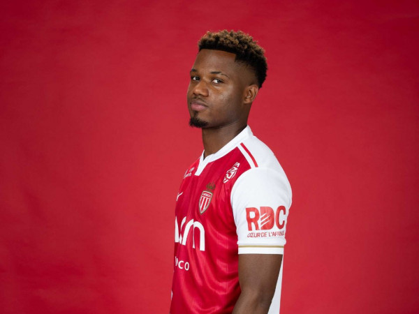 Pas Pogbës, Monaco zyrtarizon Ansu Fatin