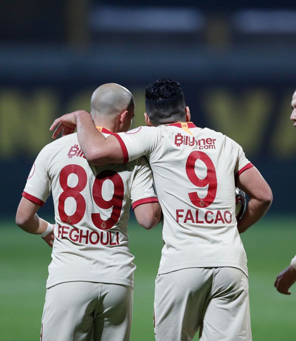 Galatasaray s’lejon befasi