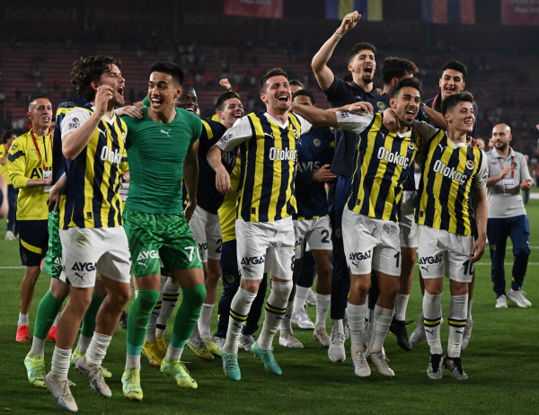 Batshuayi i sjell Fenerbahçes Kupën e Turqisë pas një dekade