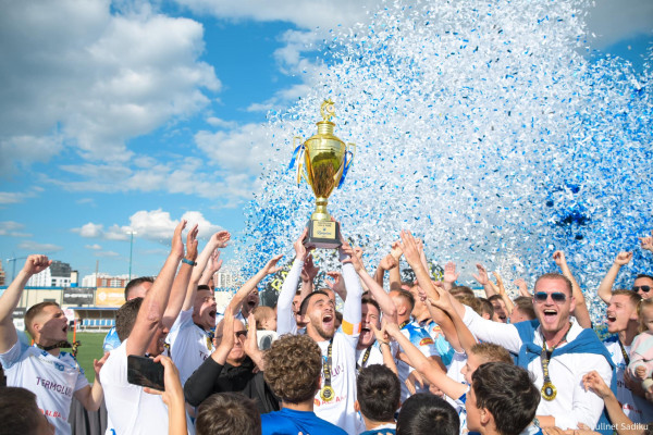 Në humbje pas 16 xhirosh, Ferizaji festoi me trofe inkuadrimin në Superligë