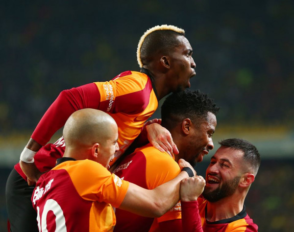 Pas 21 vitesh, Galatasaray mposht Fenerin si mysafir