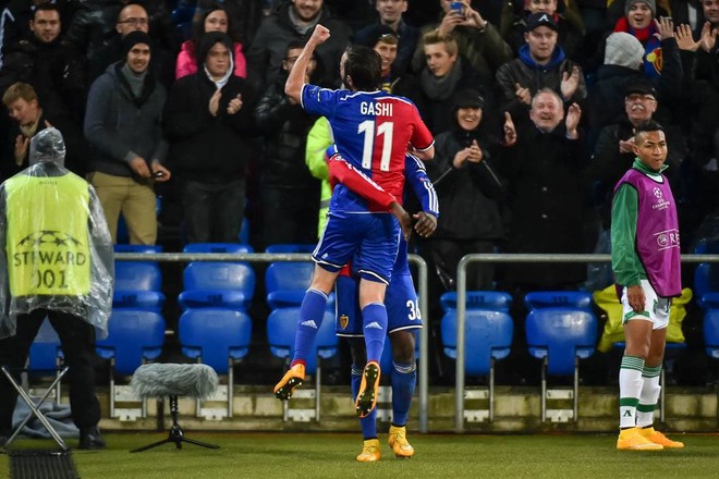 Gashi debuton me gol, Real kualifikohet