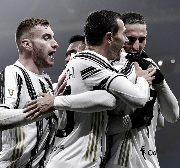 Juventus eliminon Interin, arrin finalen e Kupës