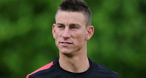 Koscielny rinovon me Arsenalin