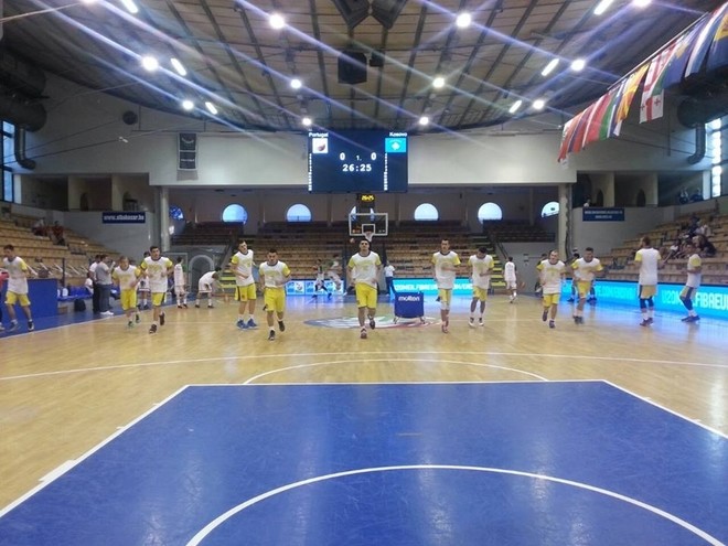 Të katërmbëdhjetit në Divizionin B