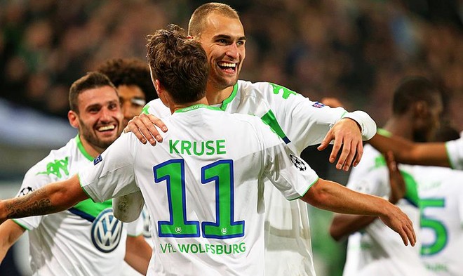 Wolfsburgu lider, United barazon