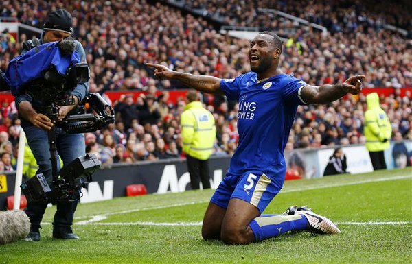 Barazim në Old Trafford, United shtyn festën e Leicesterit