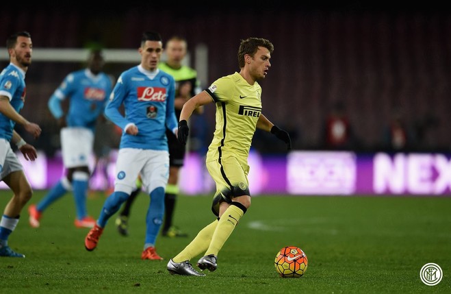 Inter dërrmon Napolin, arrin gj’finalen