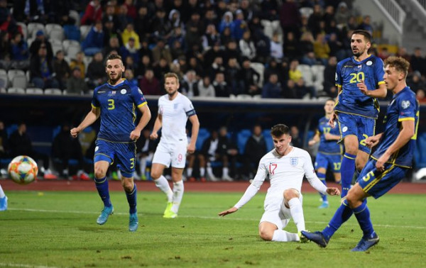 Kosova vs. Anglia, notat e lojtarëve Kosova vs. Anglia, notat e lojtarëve