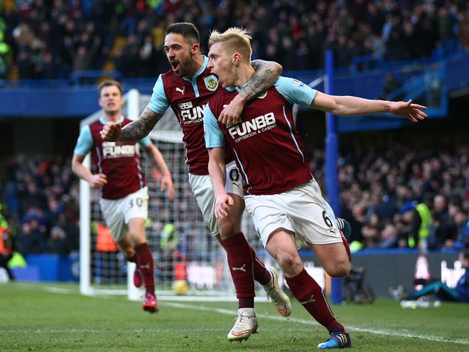 Burnley rrëmben pikë në Stamford Bridge