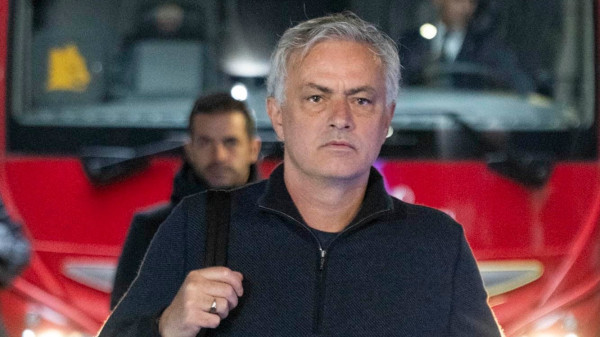 Roma largon José Mourinhon