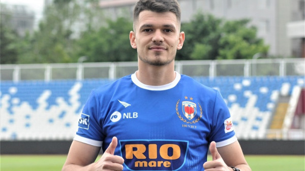 Prishtina siguron Ardian Mujën