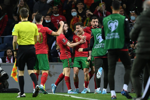 Portugalia eliminon Turqinë, arrin finalen e PlayOffit