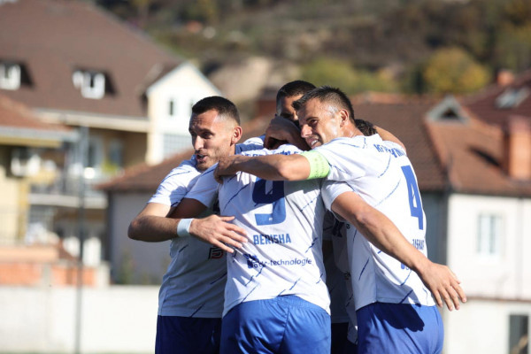 Astrit Berisha përsëri me hat-trick, Prishtina e Re thellë ndaj Ramiz Sadikut