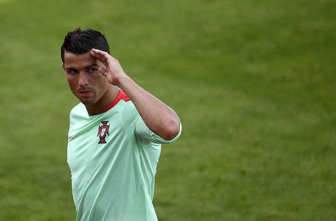 Ronaldo për tre rekorde