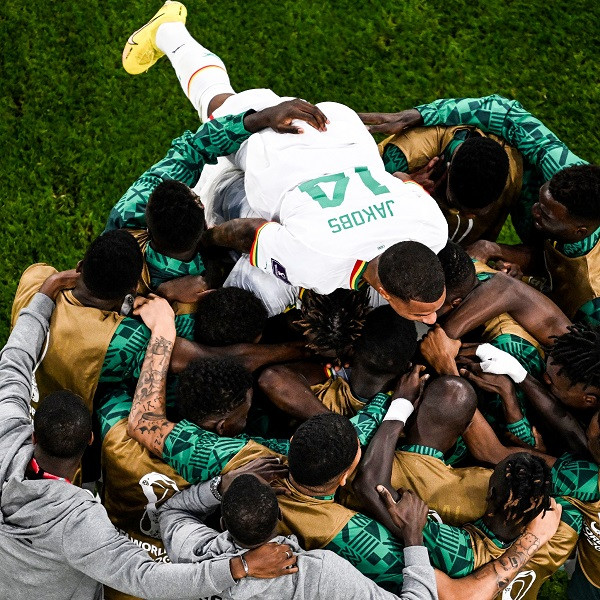 Senegali arrin fitoren e parë, Katari eliminohet