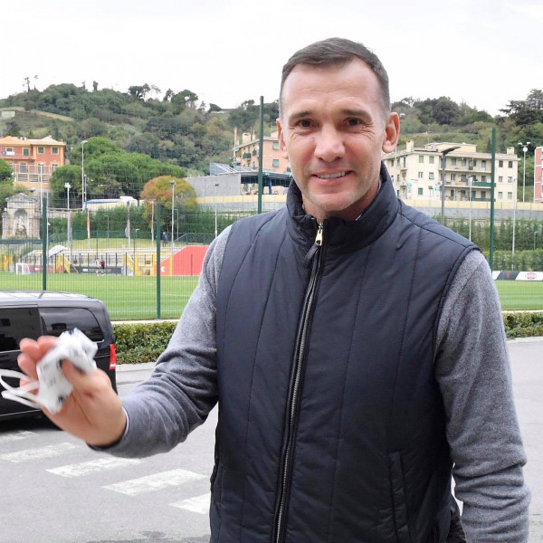 Prezantohet si trajner në Serie A