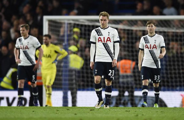 Spurs ndalen në Stamford Bridge, Leicesteri zyrtarisht kampion!