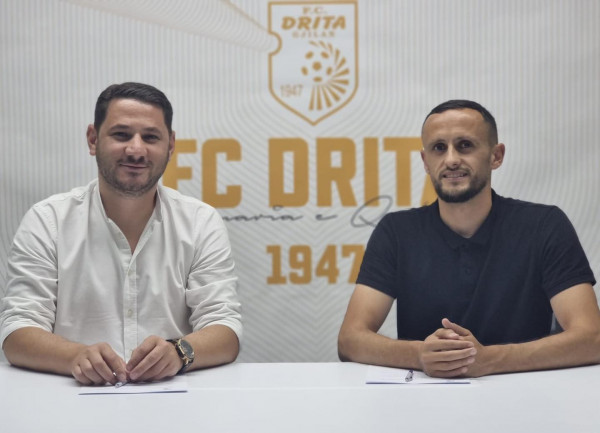 Futbollisti i kampionit, kaloi te nënkampionja Futbollisti i kampionit, kaloi te nënkampionja