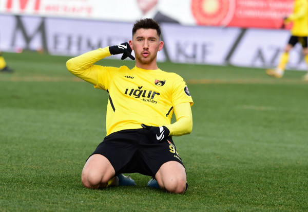 Jetmir Topalli ndahet me Istanbulsporin