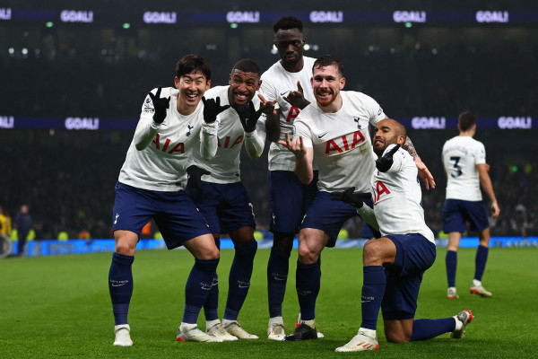 Lucas Moura shkëlqen, Tottenhami fiton derbin e Londrës