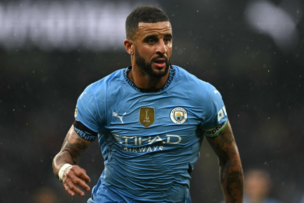 Kyle Walker para zyrtarizimit te AC Milan