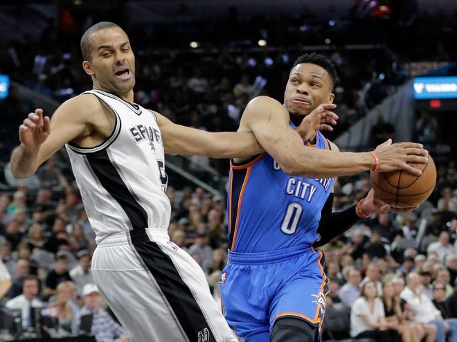 Westbrook s’ndalet, Oklahoma një fitore pranë finales