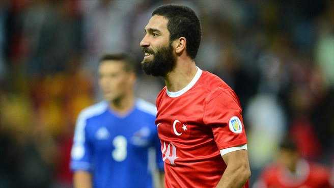 Arda Turan shpëton Turqinë