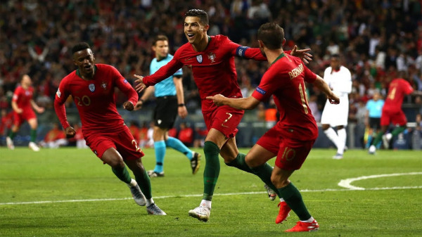 Portugalia me Ronaldon përballë Serbisë