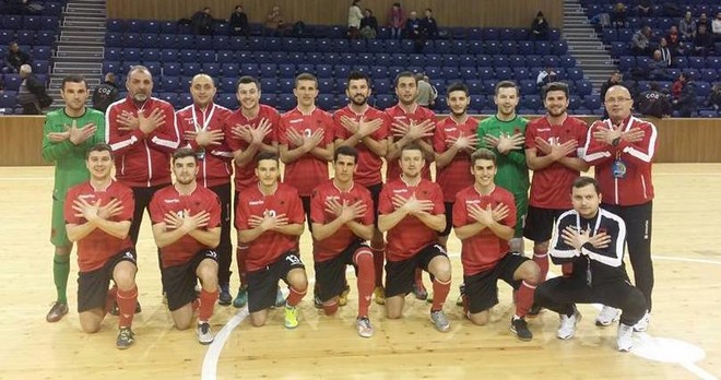 Shqipëria fiton edhe ndeshjen e tretë