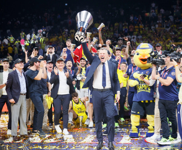 Fenerbahçe shpallet kampione në Euroleague